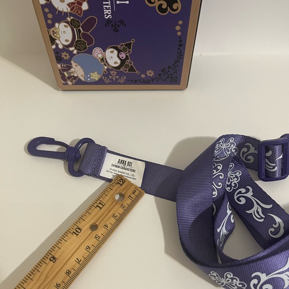 2023 Anna Sui x Sanrio 7 Eleven Cinnamoroll Crossbody Case with Strap - Picture 9 of 13